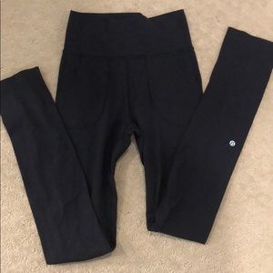Lululemon black groove pant